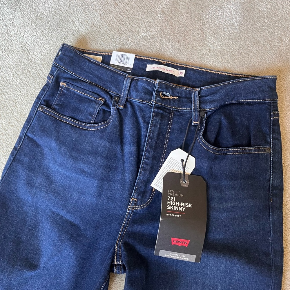 NWT Levi's 721 High-Rise Skinny Jeans
